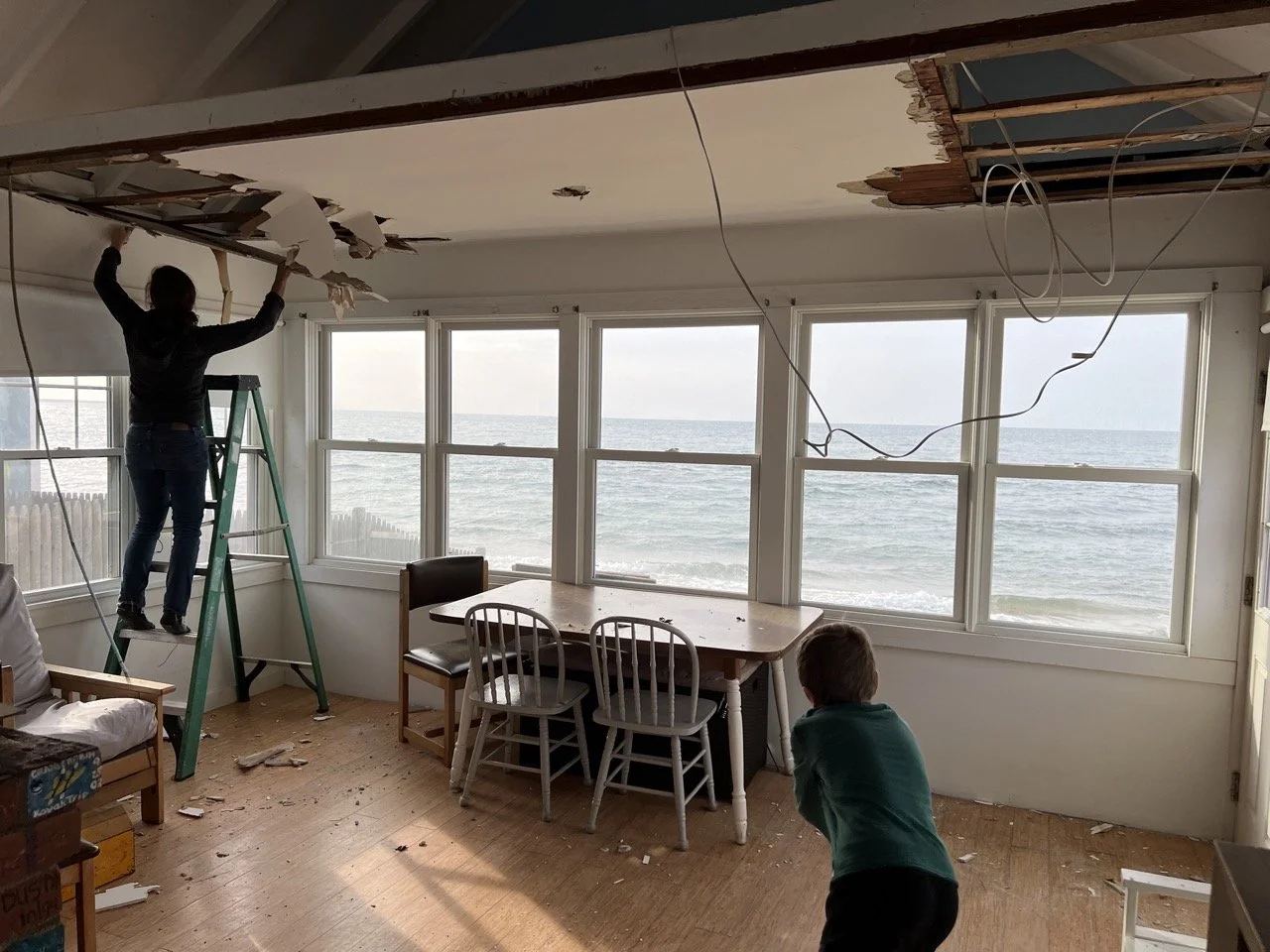 daisy cottage ceiling renovation